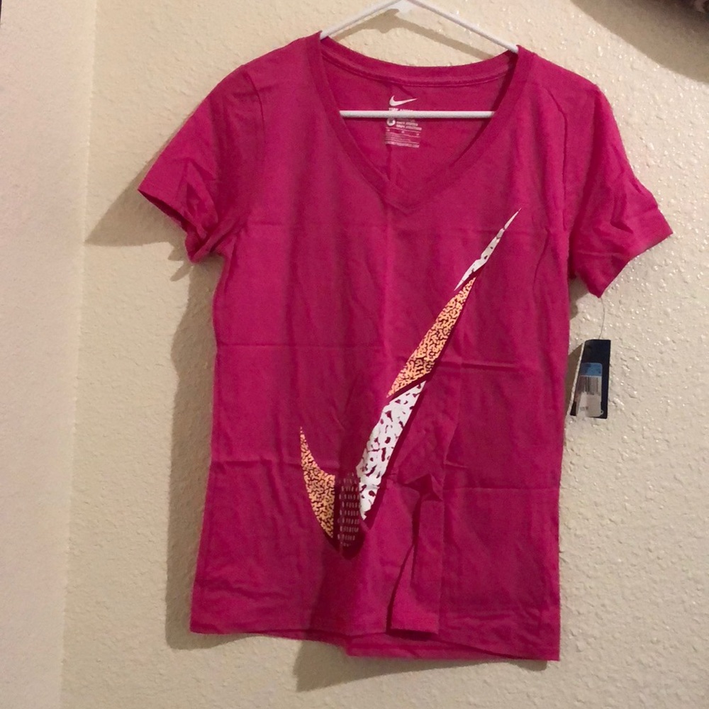Brand new Nike tee shirt